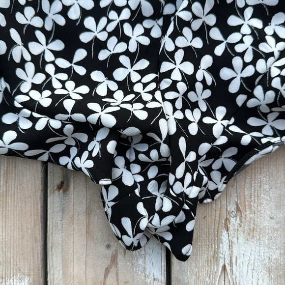 Who What Wear Clover Flutter Shorts NWT - Picture 6 of 6